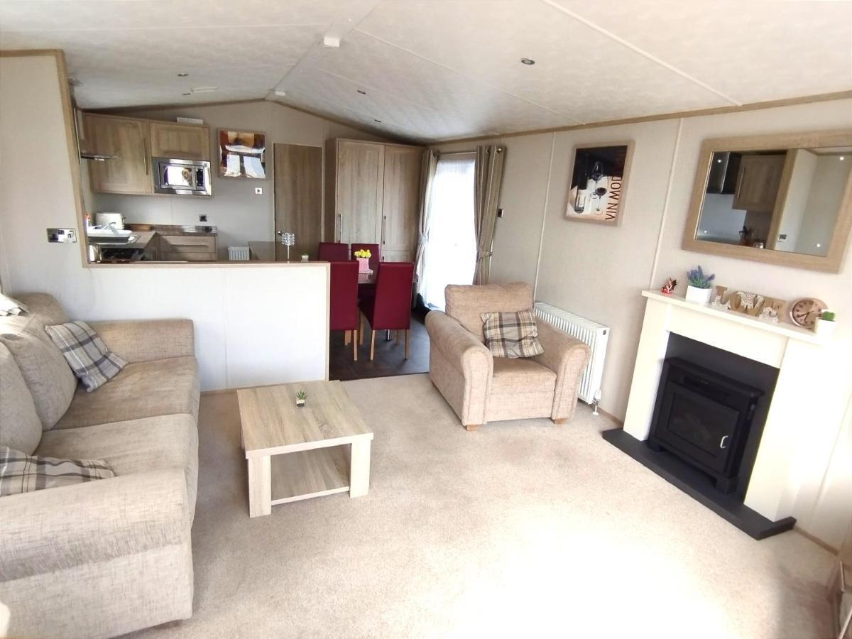 Sand Le Mere Holiday Village Caravan Hire Tunstall  Eksteriør billede