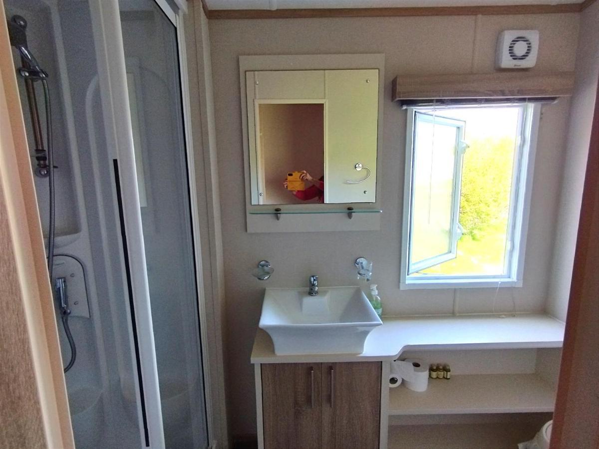Sand Le Mere Holiday Village Caravan Hire Tunstall  Eksteriør billede