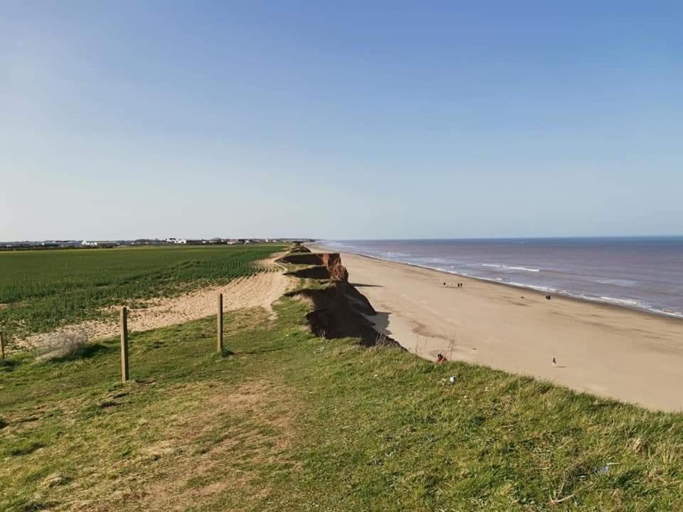 Sand Le Mere Holiday Village Caravan Hire Tunstall  Eksteriør billede
